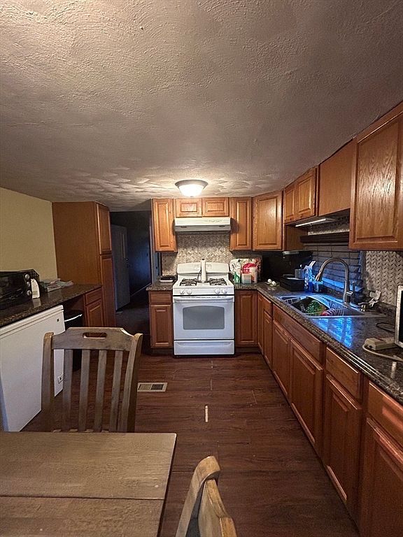 189 Lakeview St North Billerica, MA 01862 - Thumbnail 5