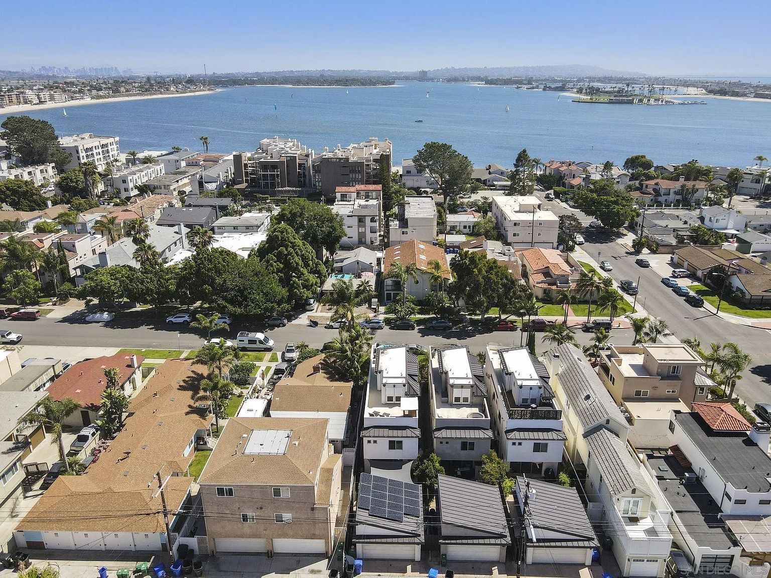 1122 Oliver Ave San Diego, CA 92109 - Thumbnail 5