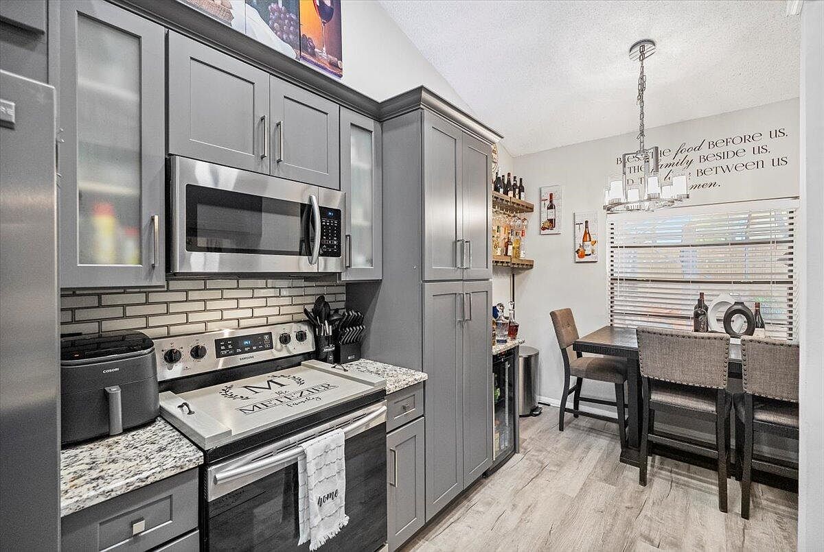 30 Cedar Cir Boynton Beach, FL 33436 - Thumbnail 5