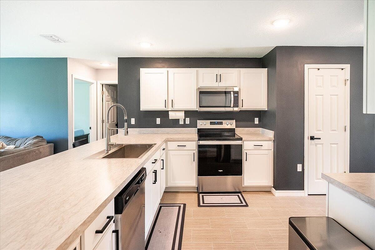 1472 SW California Blvd Port Saint Lucie, FL 34953 - Thumbnail 5