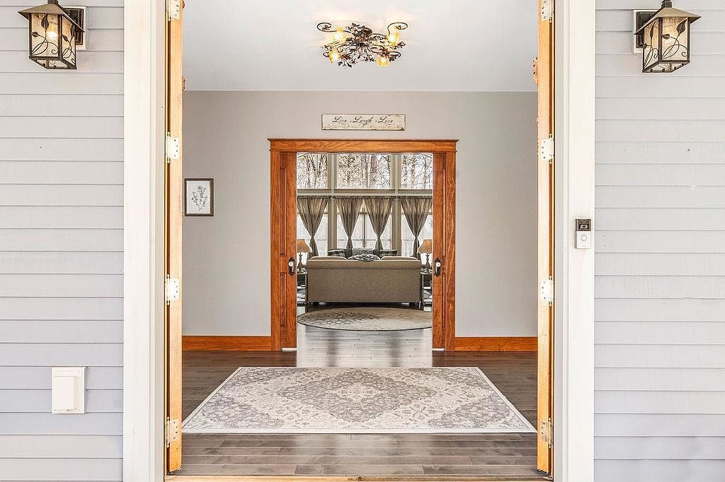 22 Tips Cove Rd Wolfeboro, NH 03894 - Thumbnail 5