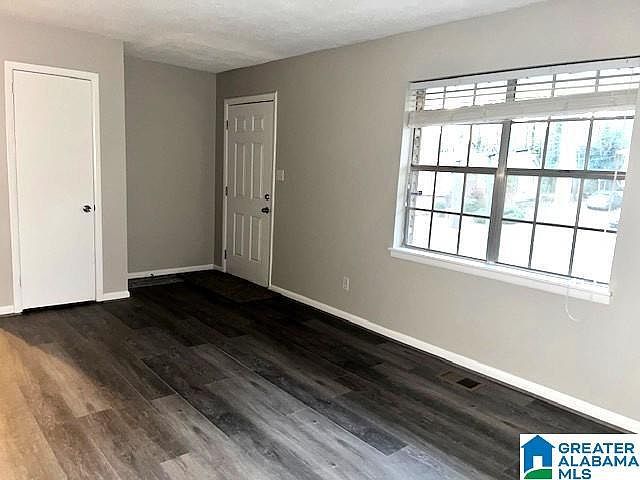 513 Conway Ln Birmingham, AL 35210 - Thumbnail 5