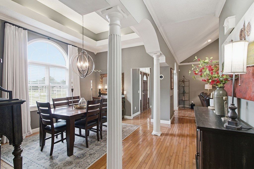 1305 Oakbrook Dr Paris, TN 38242 - Thumbnail 5