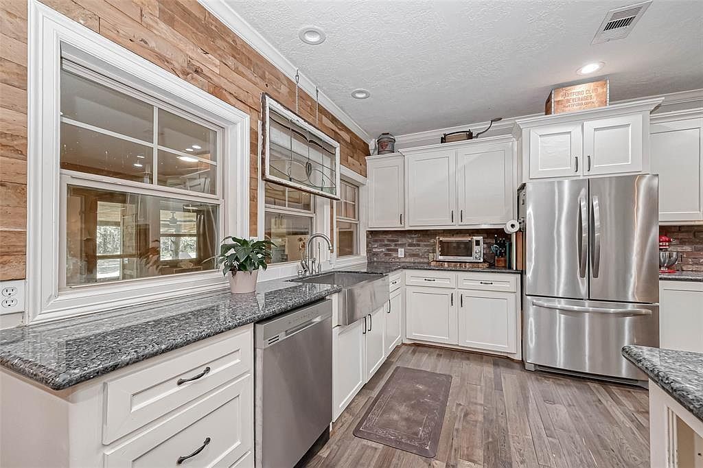 2551 County Road 2317 Dayton, TX 77535 - Thumbnail 5