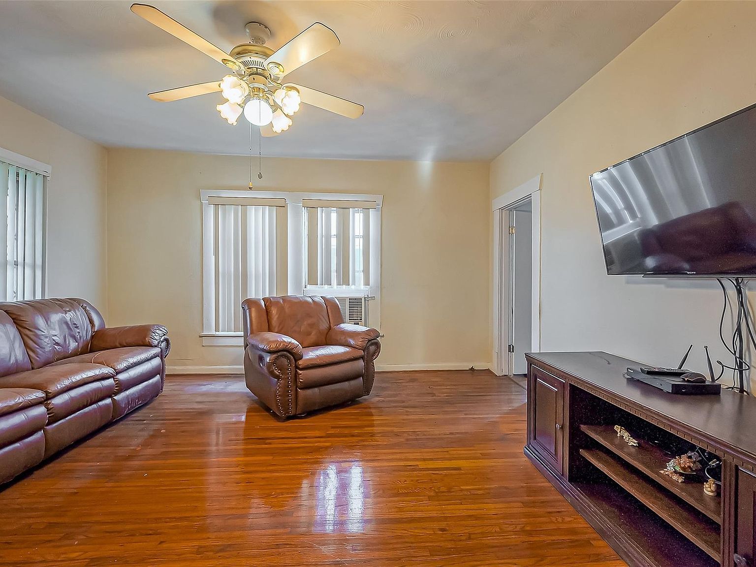 6633 Avenue T Houston, TX 77011 - Thumbnail 5