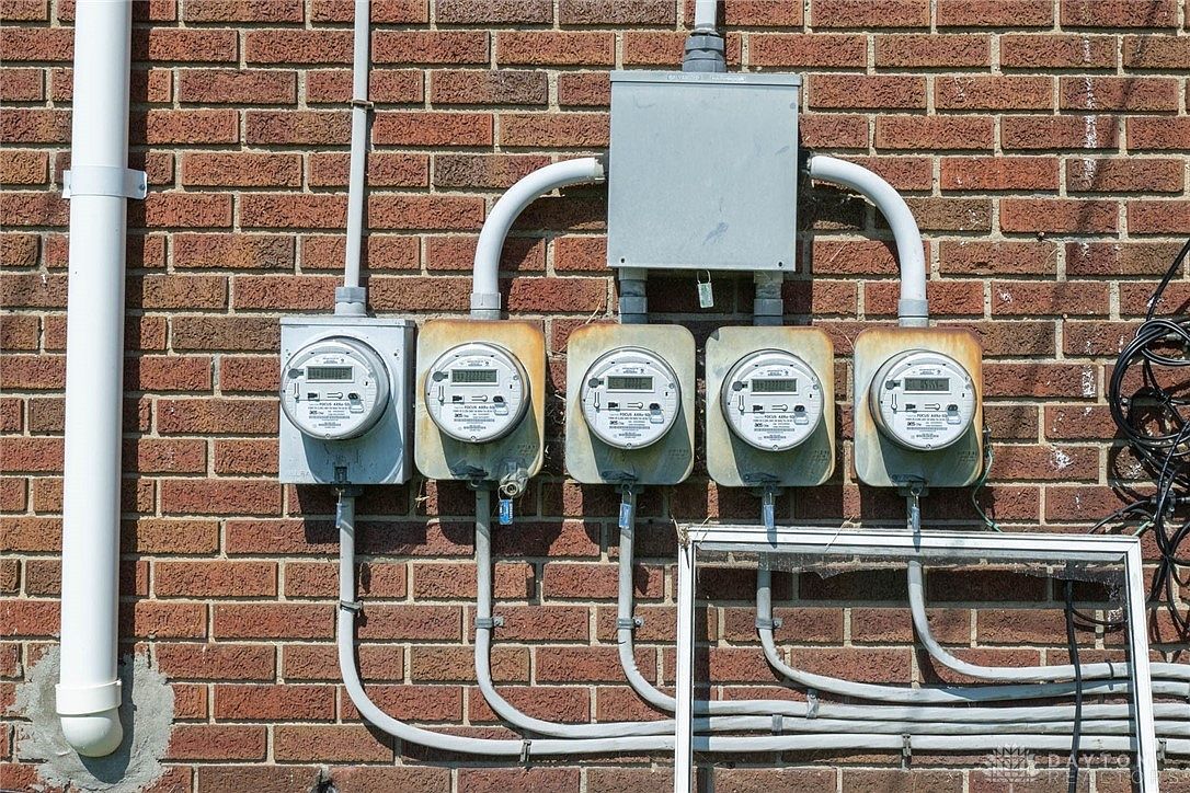 432 N Gettysburg Ave Dayton, OH 45417 - Thumbnail 5