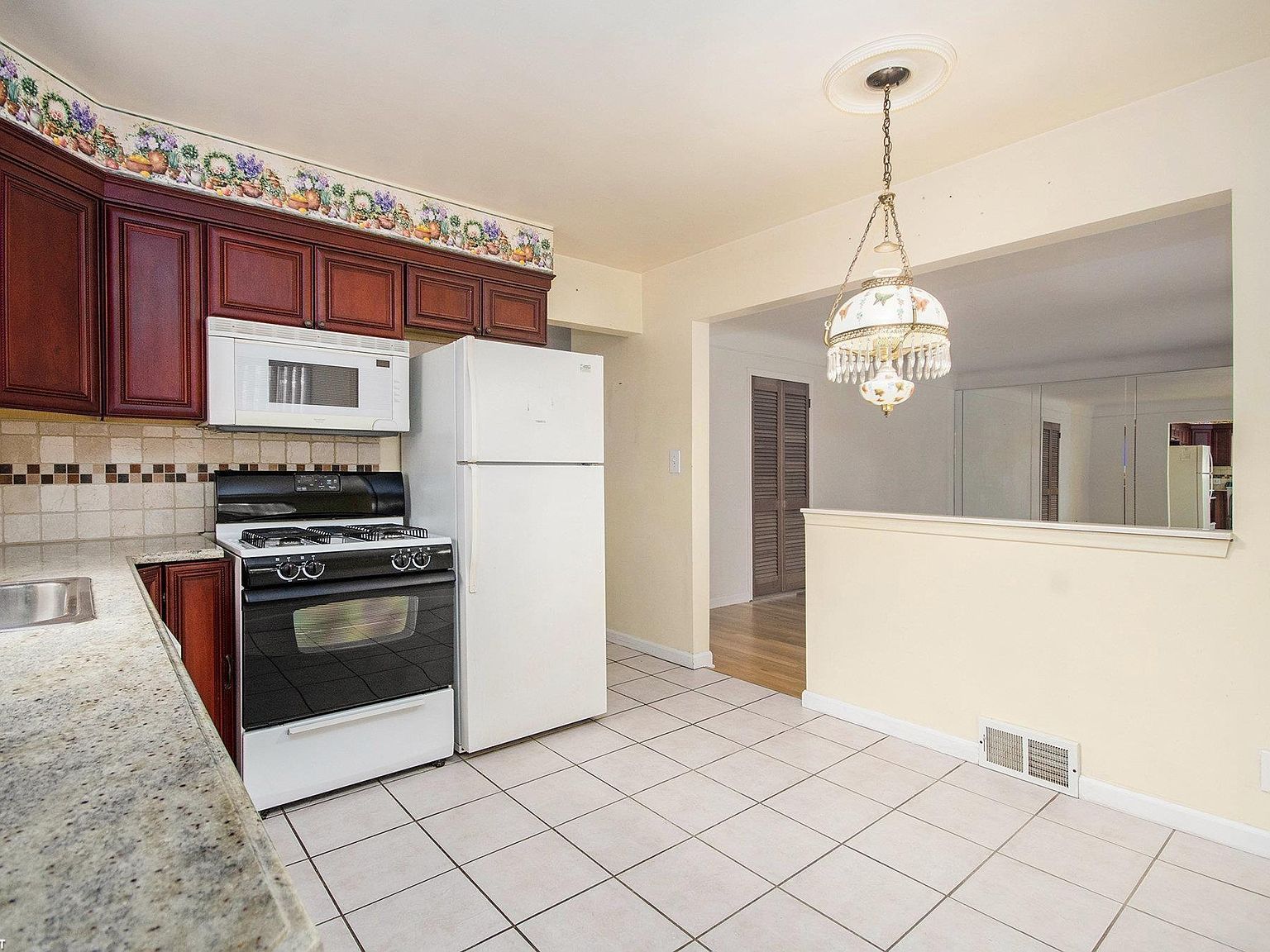 24509 Wood St Saint Clair Shores, MI 48080 - Thumbnail 5