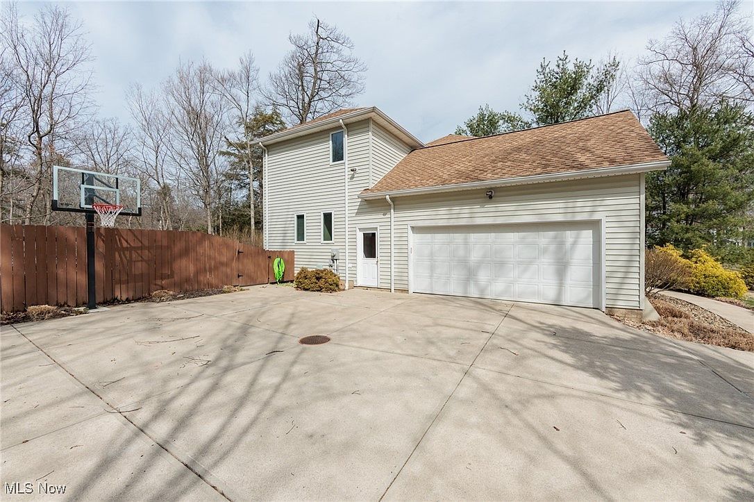 38021 Dodds Hill Dr Willoughby Hills, OH 44094 - Thumbnail 5