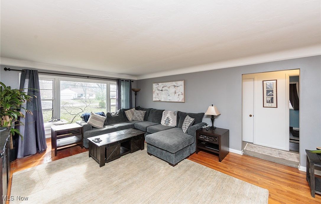 422 Bradley Rd Bay Village, OH 44140 - Thumbnail 5