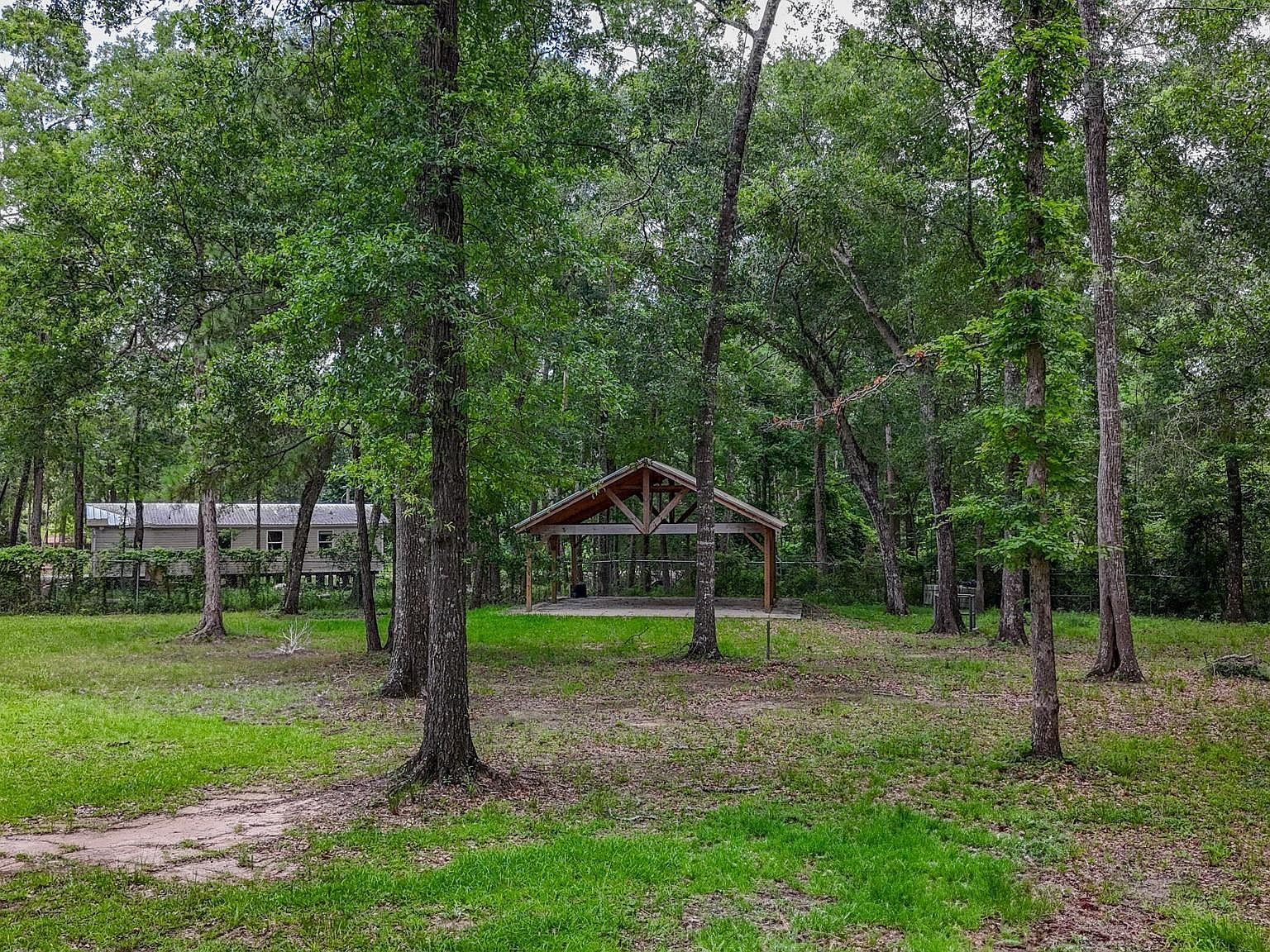 Royal Cir Cleveland, TX 77328 - Thumbnail 5