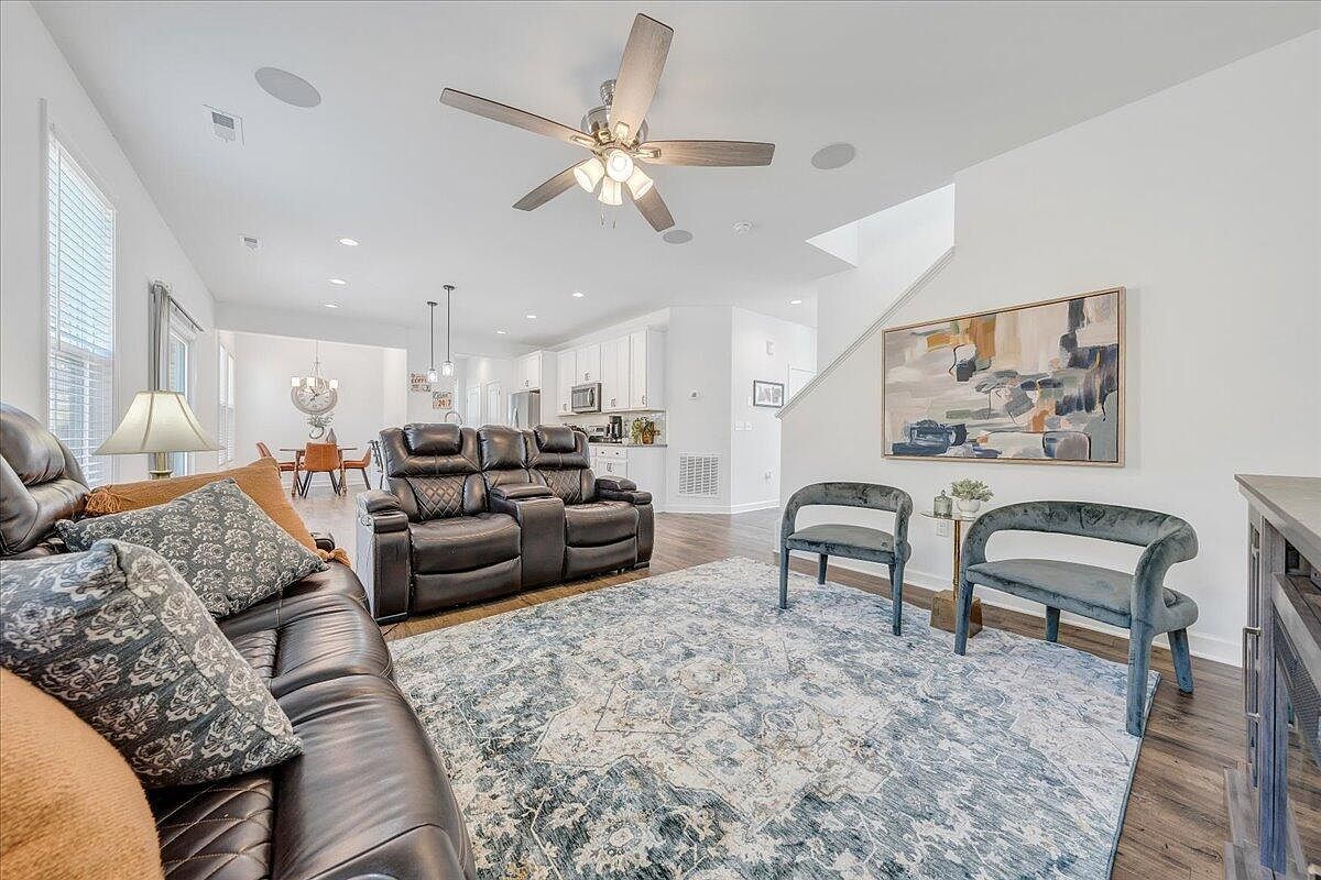 2130 Kings Walk Dr Roanoke, VA 24012 - Thumbnail 5