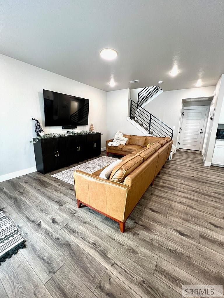 299 Hummingbird Way Sugar City, ID 83448 - Thumbnail 5