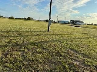 119 Swordfish Ln Palacios, TX 77465 - Thumbnail 5