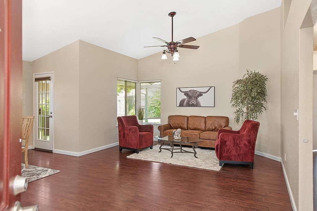 981 Vintage Oak Ave Galt, CA 95632 - Thumbnail 5