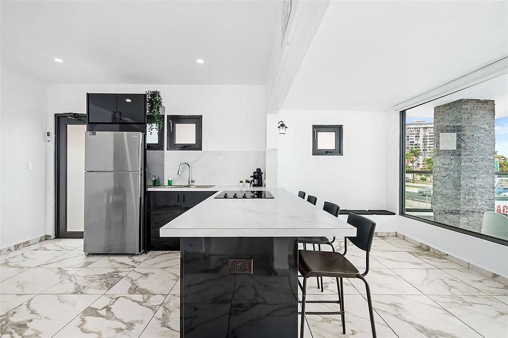 1035 Calle Marginal Villamar Carolina, PR 00979 - Thumbnail 5