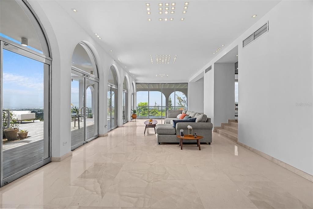 7 La Roca Guaynabo, PR 00969 - Thumbnail 5