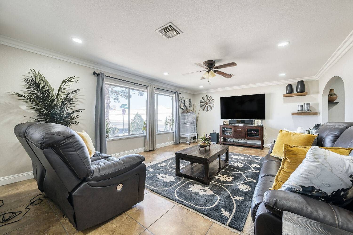 4991 E California Ave Las Vegas, NV 89104 - Thumbnail 5