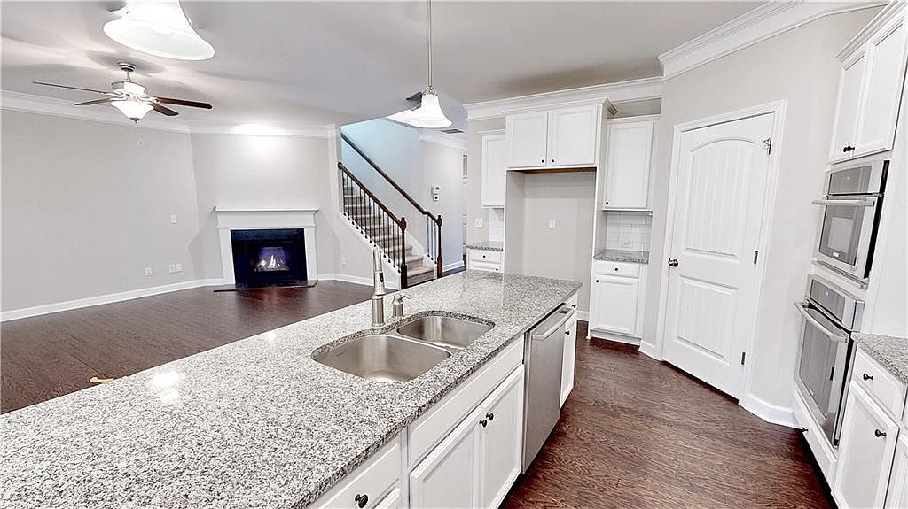 2455 Westlington Cir Cumming, GA 30040 - Thumbnail 5