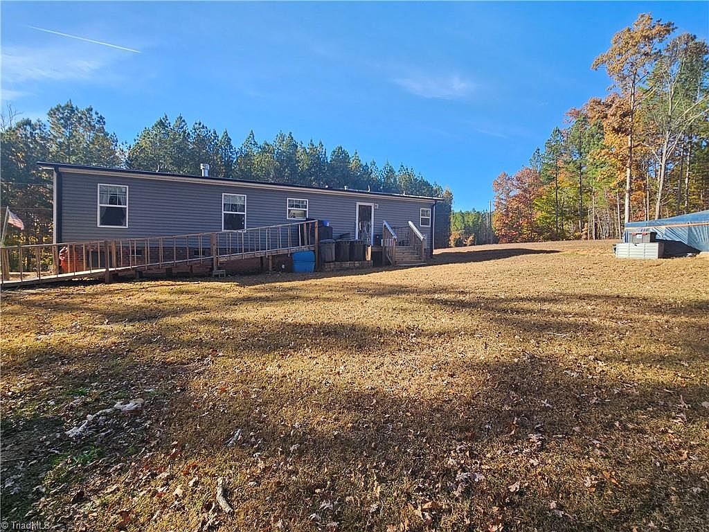 8955 Dennis Rd Germanton, NC 27019 - Thumbnail 5