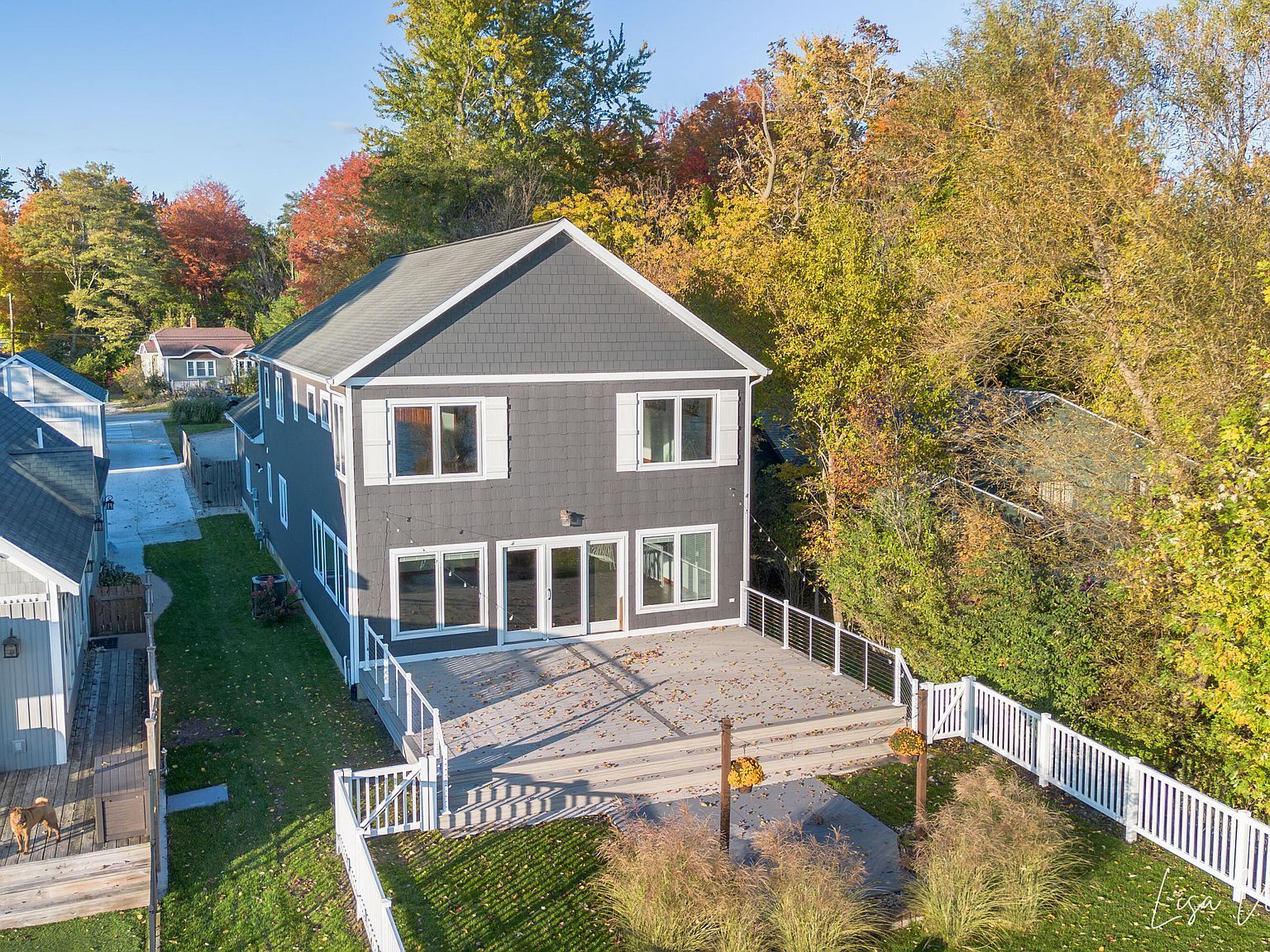 447 Lakeshore Blvd Norton Shores, MI 49444 - Thumbnail 5