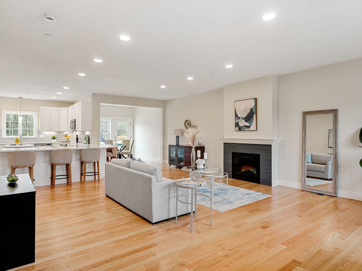 15 Brightstone Cir UNIT 14 Sandown, NH 03873 - Thumbnail 5