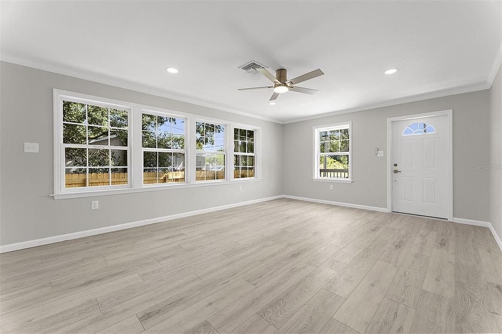 2519 21st St Sarasota, FL 34234 - Thumbnail 5