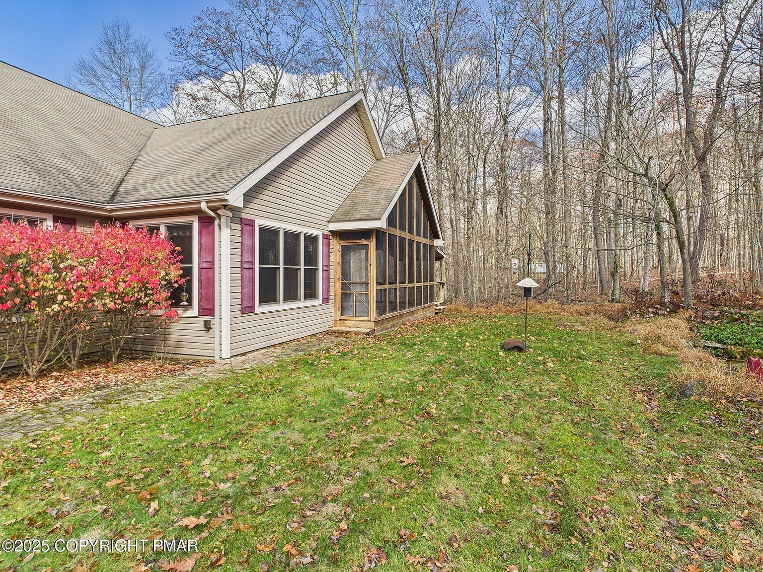 1286 Blackberry Rd Pocono Lake, PA 18347 - Thumbnail 5