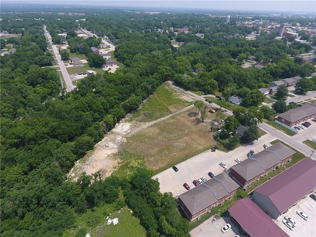 318 S Main St Warrensburg, MO 64093 - Thumbnail 5