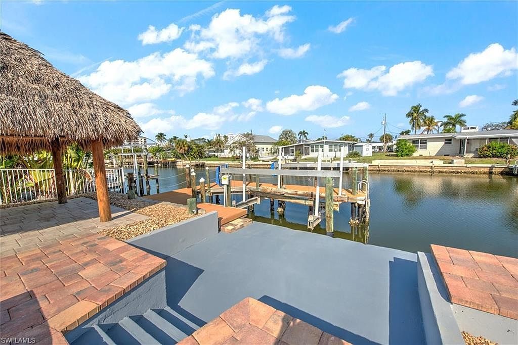 127 Albatross St Fort Myers Beach, FL 33931 - Thumbnail 5
