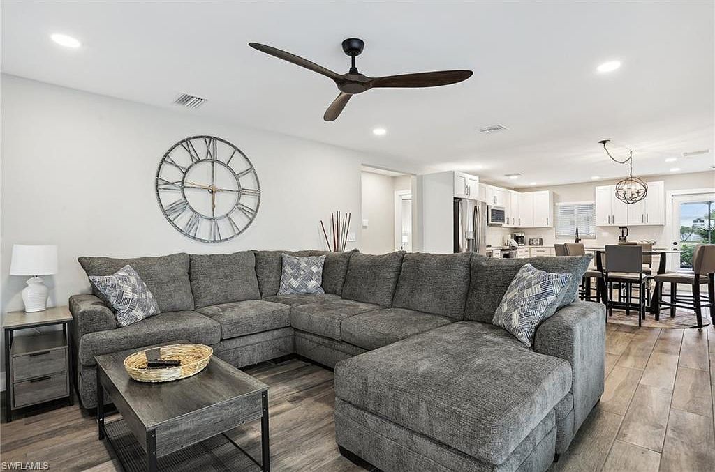 267 Flamingo St Fort Myers Beach, FL 33931 - Thumbnail 5