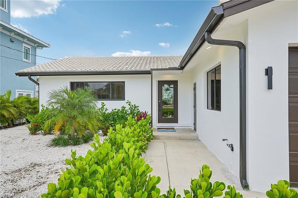 268 Ibis St Fort Myers Beach, FL 33931 - Thumbnail 5