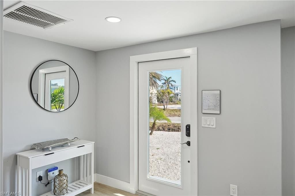 301 Seminole Way Fort Myers Beach, FL 33931 - Thumbnail 5