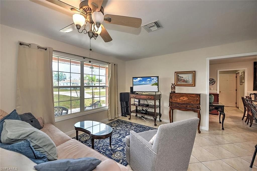 725 Sesame Ct Cape Coral, FL 33904 - Thumbnail 5