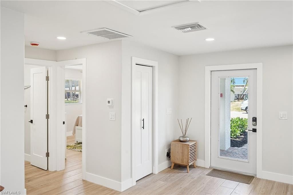 18195 Cutlass Dr Fort Myers Beach, FL 33931 - Thumbnail 5