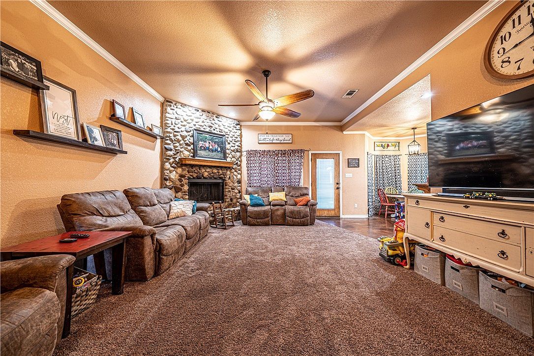 1241 Moccasin Bend Rd Gatesville, TX 76528 - Thumbnail 5