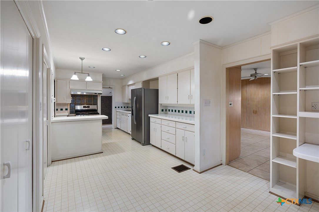 701 Live Oak St Gatesville, TX 76528 - Thumbnail 5