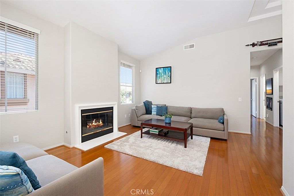 709 Solvay Aisle Irvine, CA 92606 - Thumbnail 5