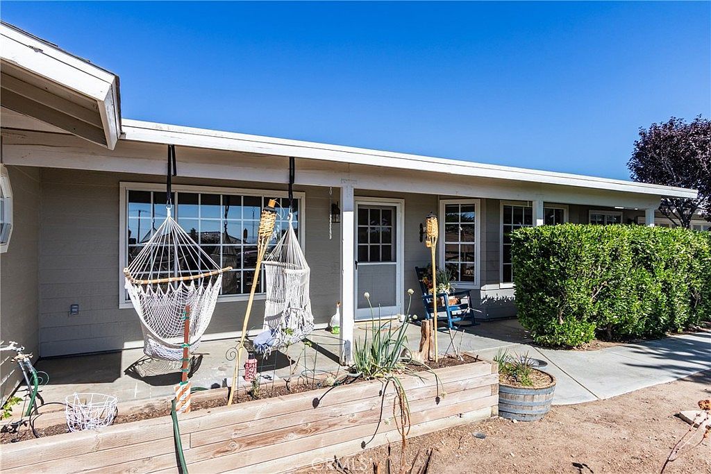 8650 Cowberry Rd Phelan, CA 92371 - Thumbnail 5
