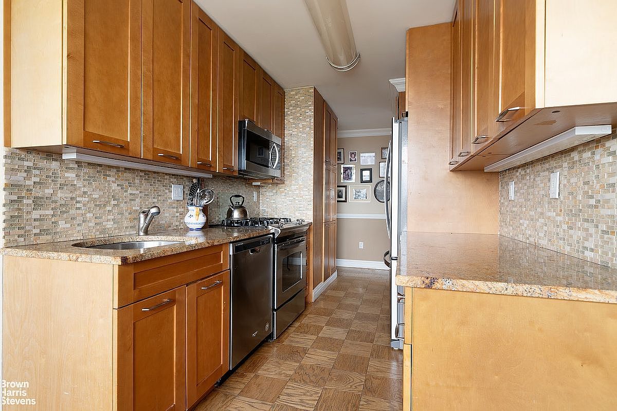 75 Henry St APT 20E Brooklyn, NY 11201 - Thumbnail 5