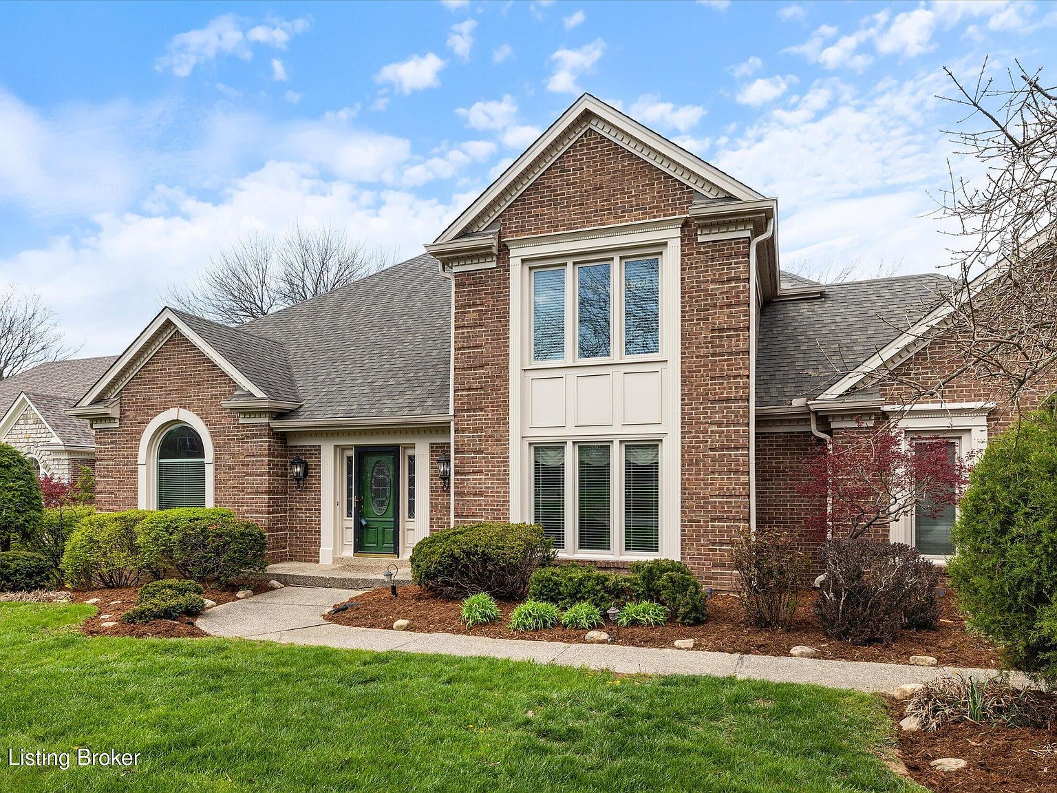 903 Lake Forest Pkwy Louisville, KY 40245 - Thumbnail 5