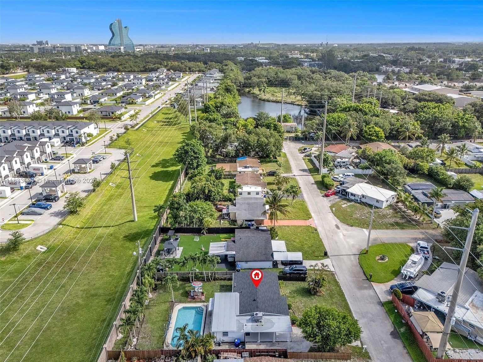 3036 N 58th Ave Hollywood, FL 33021 - Thumbnail 5