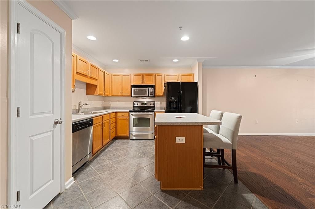 7100 W Friendly Ave Unit 105 Greensboro, NC 27410 - Thumbnail 5