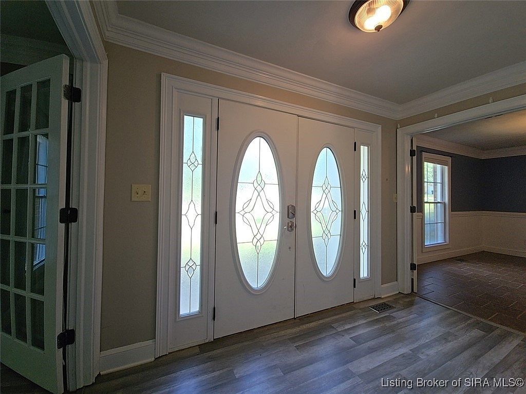 130 E Eastern Hills Blvd Salem, IN 47167 - Thumbnail 5