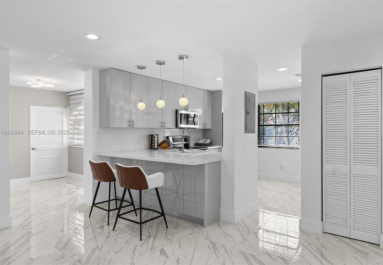 3549 Magellan Cir APT 418 Aventura, FL 33180 - Thumbnail 5