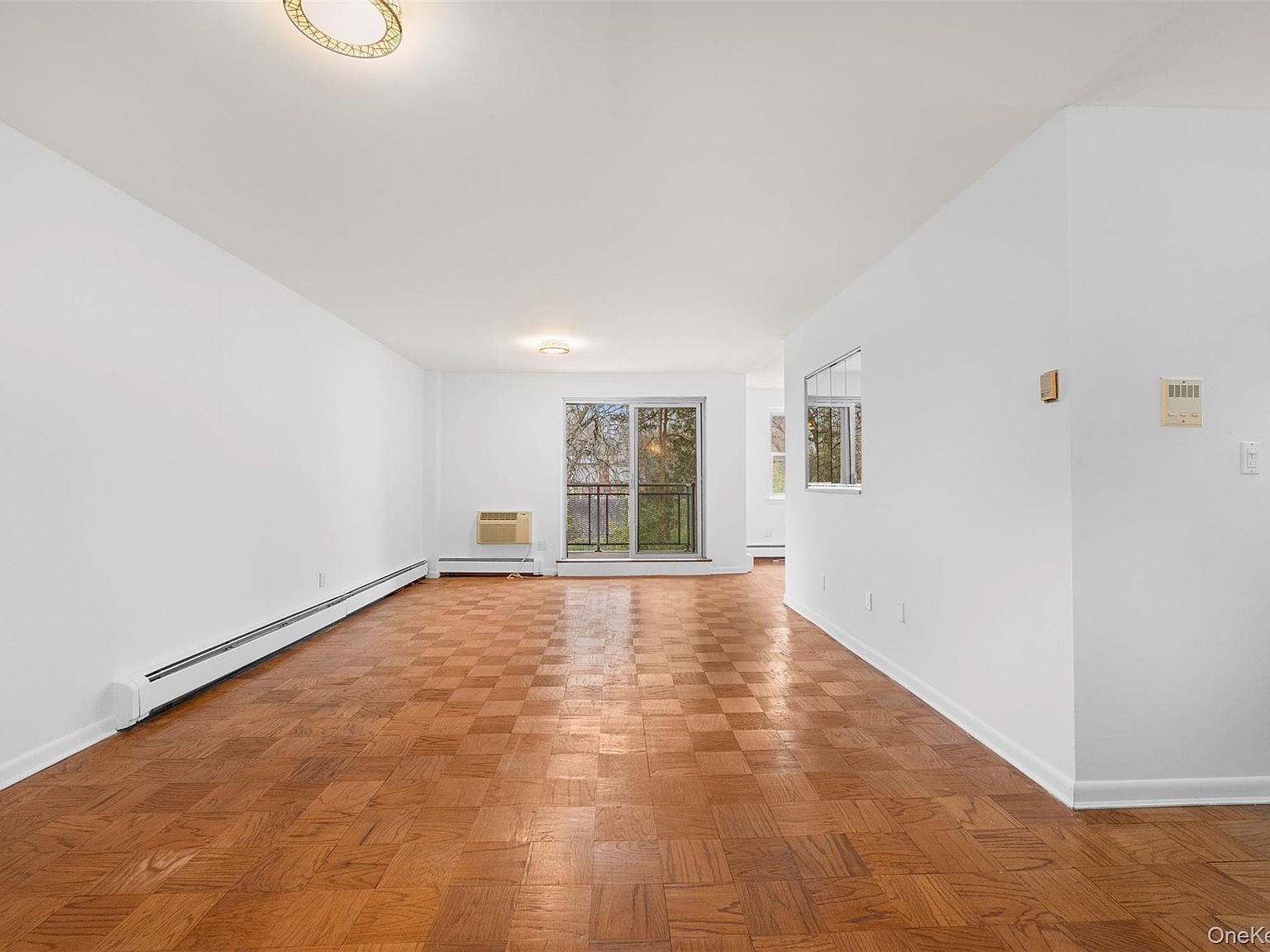 10 Ipswich Ave APT 4M Great Neck, NY 11021 - Thumbnail 5