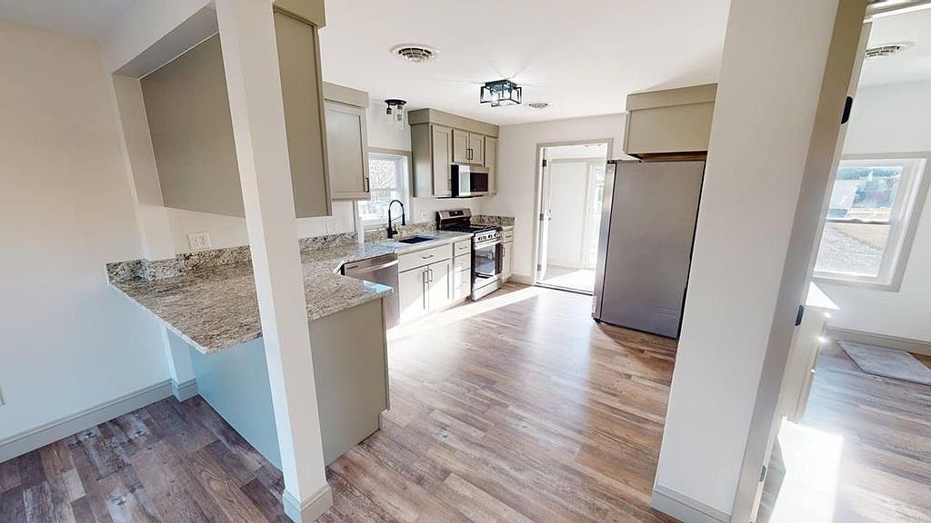 24318 Gertrude St Parksley, VA 23421 - Thumbnail 5