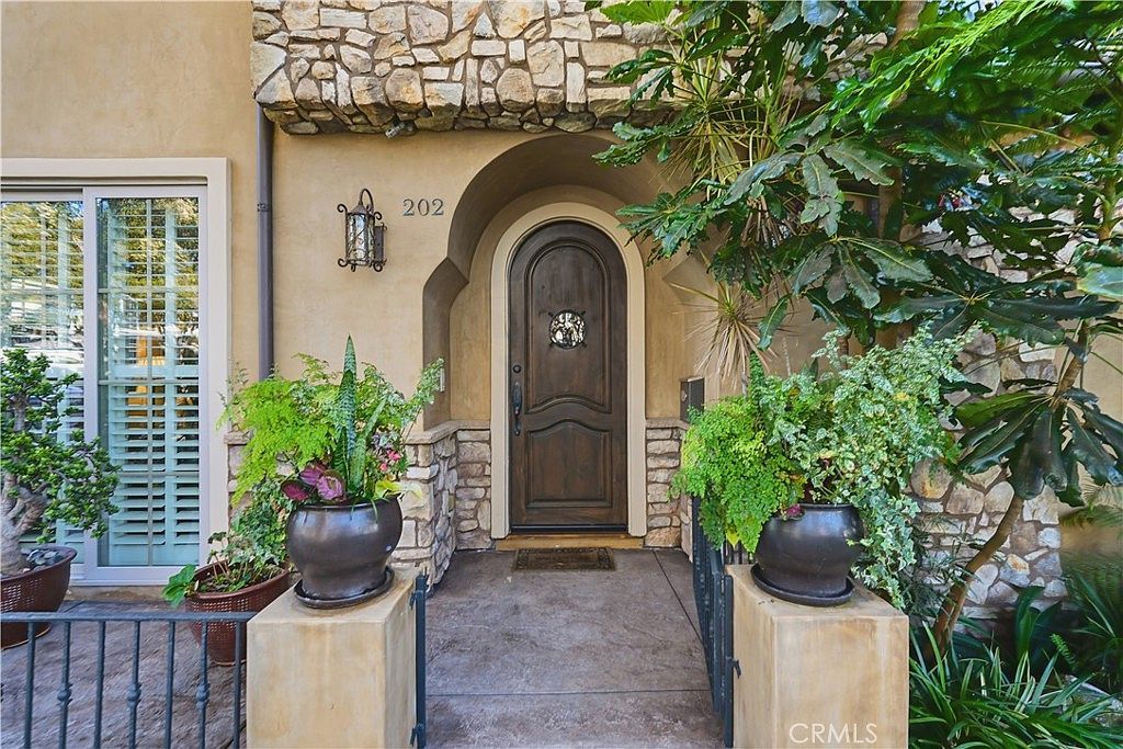 202 Avenue C Redondo Beach, CA 90277 - Thumbnail 5