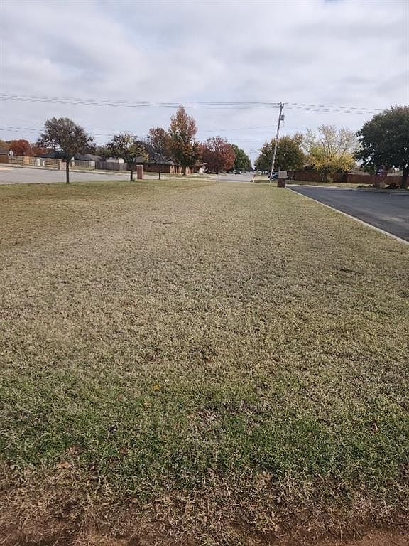 N Washington St LOT 1 Weatherford, OK 73096  | Land/Lot