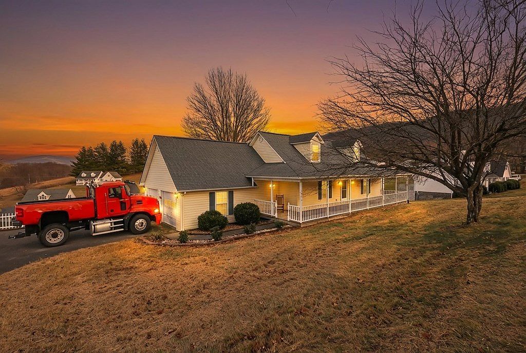 347 Deel St Lebanon, VA 24266 - Thumbnail 5