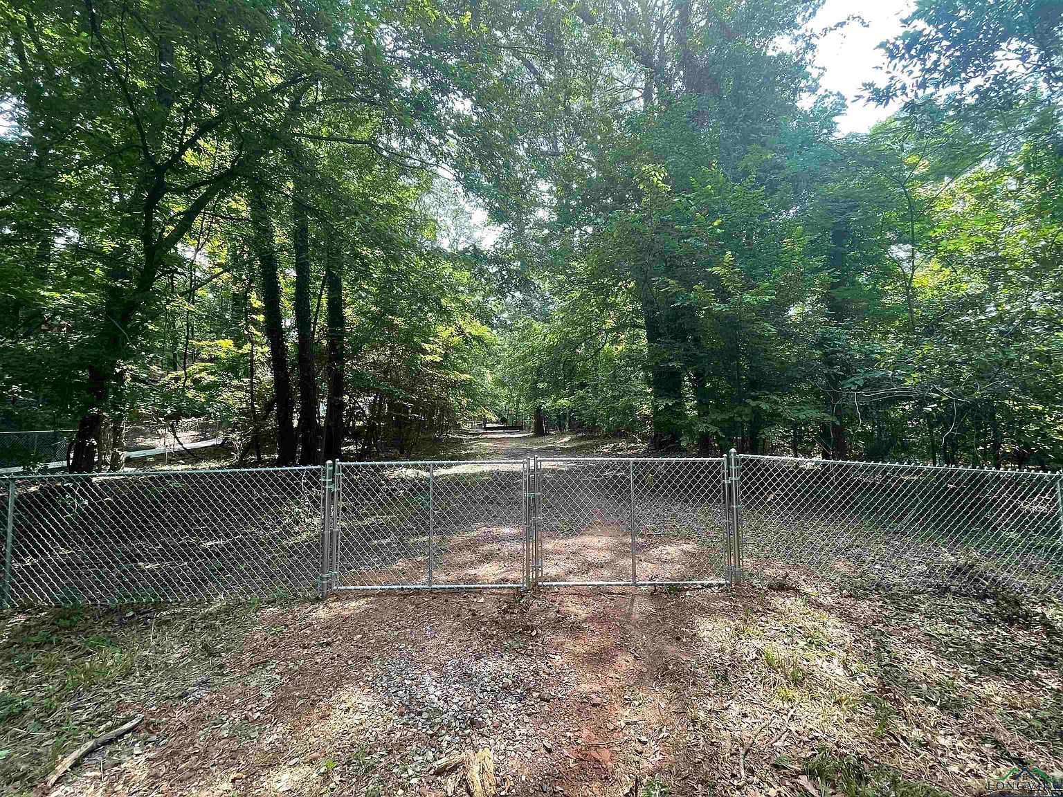 1611 Clarendon St Longview, TX 75601 - Thumbnail 5